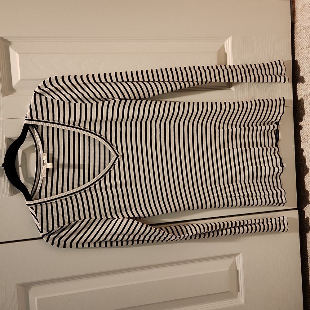 Express lightweight sweater, size small, white with black stripes